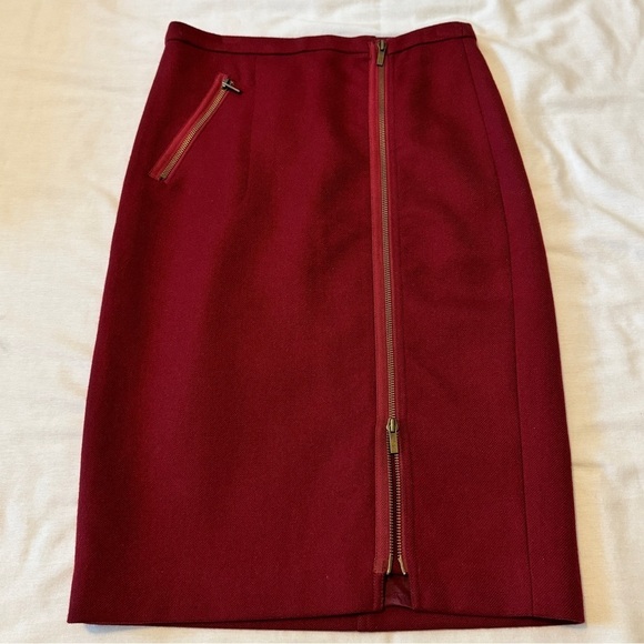 J Crew 2 Deep Red Maroon 100% Wool Pencil Straight Skirt Full Zipper Career - Picture 1 of 6